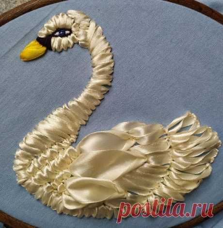 Пин содержит это изображение: Beginner silk ribbon embroidery techniques