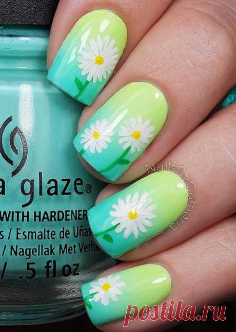 Green Ombre Nails - Pretty Designs Green Ombre Nails via