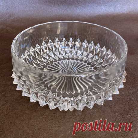 Title: Vintage Diamond Point Serving Salad Bowl by Indiana Glass Co. USA Toronto  Canada Home Table Kitchen Decor Glassware Housewares Tableware Sparkly  Clear Freelton Hamilton Toronto Canada Seller Reseller Vendor Shop Store  Community – Found on Google from jacksdaughterofalltrades.com