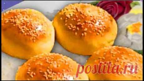 Homemade hamburger buns with live yeast BRIOCHE recipe How to make a burger bun. The secret to making perfect hamburger buns. Homemade hamburger buns with live yeast.  BRIOCHE recipeIngredients:Flour 800 grYeast ...