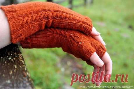 Митенки October Leaves Fingerless Mitts by Abbie Tilden.