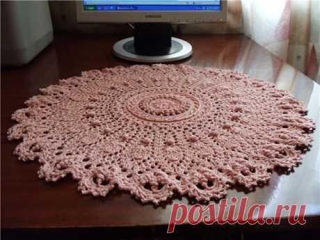 Салфетка "Haley" из альбома Victorian Spiral Doilies Book 1