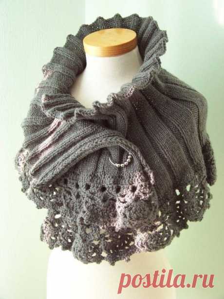 Elegant grey capelet, PDF pattern