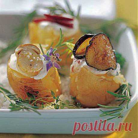 Запеченный картофель со свеклой, белыми грибами и баклажанами рецепт – закуски