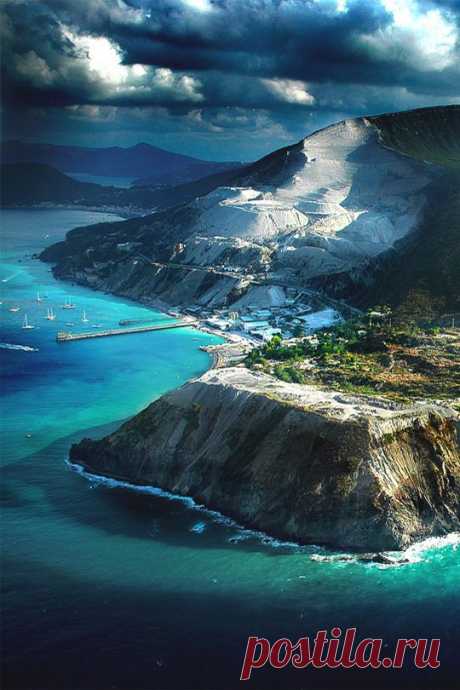 Lipari Sicilia, Italia by Franco Orsi | Northern coast of Sicily