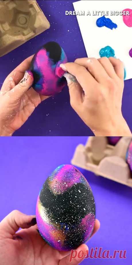 These galaxy Easter eggs are easy to make and look out of this world. Get a great step-by-step photo tutorial AND a video tutorial to make your own!