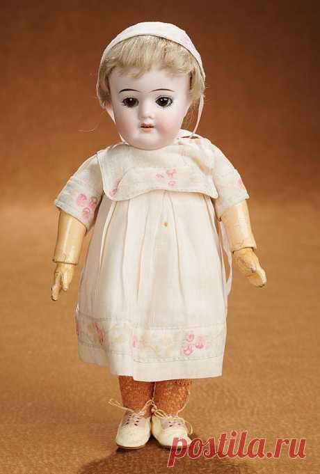 Немецкая детская кукла из бисквитного фарша, модель 5000, от Schoneau and Hoffmeister.