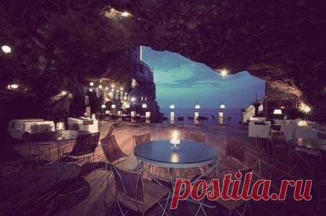 Ресторан Grotta Palazzese, Италия