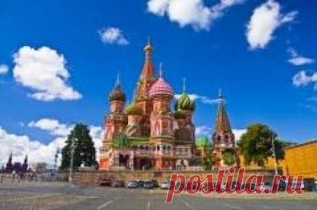 12 июля в 1561 году На Красной Площади в Москве освящен Покровский собор, известный также как Храм Василия Блаженного