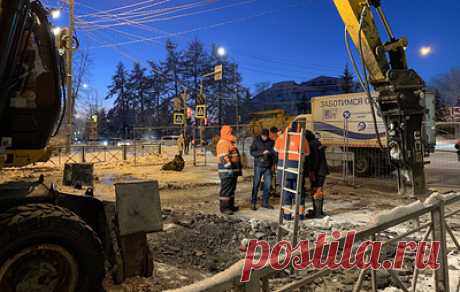 В Архангельске обнаружили течь воды, из-за которой сутки закрыт проезд в центре города. Авария произошла 3 января