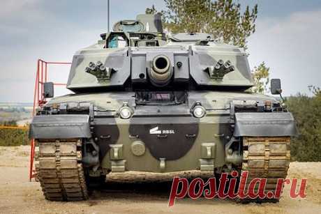 В Германии начали испытания нового британского танка. Прототип нового британского танка Challenger 3 отправили в Германию для прохождения испытаний, пишет британское издание UK Defence Journal. В ходе испытаний планируют подтвердить эксплуатационные характеристики машины. Challenger 3 получил новое орудие и комплекс активной защиты.