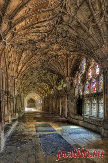 &quot;The Cloisters&quot; - Gloucester, England