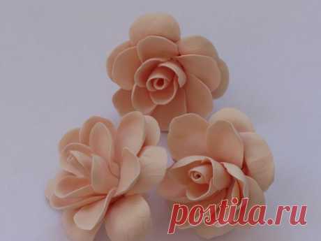 More flowers tutorial - (Translate) - These are done with Japanese air-dry clay but the technique should work with regular PC. #Polymer #Clay #Tutorials