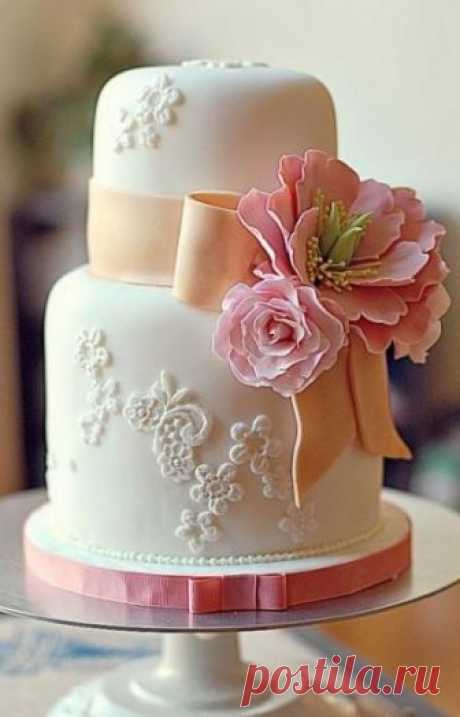 Rose mini wedding cake