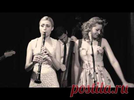 Tu Vuo' Fa' L'Americano - Hetty & the Jazzato Band