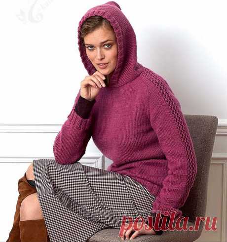 Пуловер реглан с ажурной полосой на рукавах и капюшоном — Shpulya.com - схемы с описанием для вязания спицами и крючком