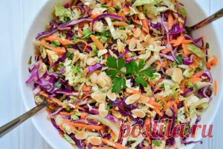 Куриный салат по-тайски с капустой и морковью