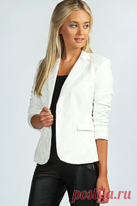 Victoria Paisley Jacquard Blazer  £20.00