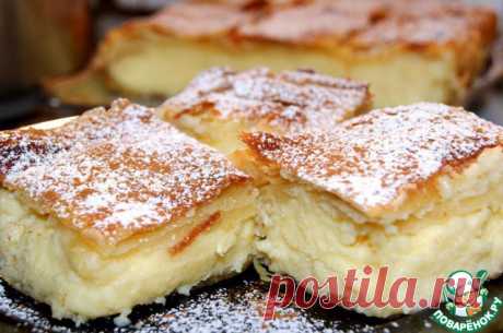 Бугаца-традиционный греческий пирог с кремом.