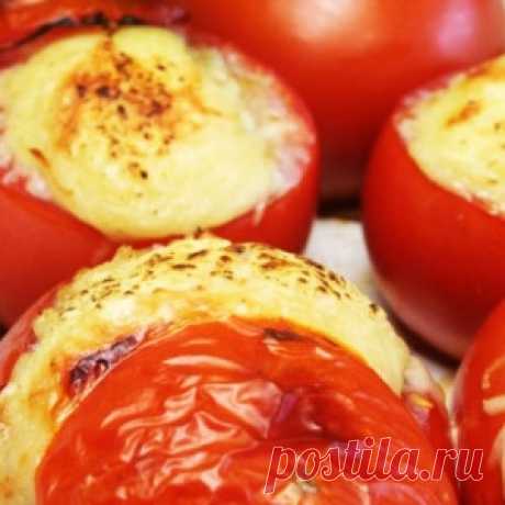 Фаршированные курицей помидоры можно приготовить и как горячую закуску и как основное блюдо. - МирТесен