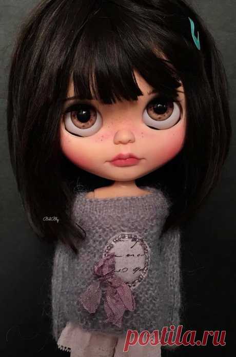 (17) Hie everyone 💐 This is Nebet my latest blythe... - Belen de la Morena