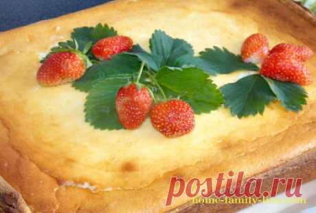 Пирог с клубникой и карамельными яблоками/Сайт с пошаговыми рецептами с фото для тех кто любит готовить