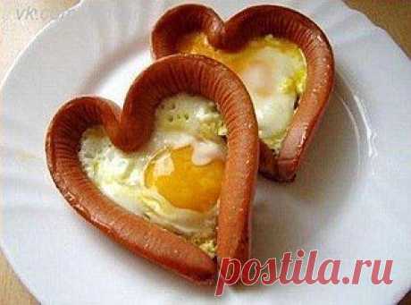 Яичница “Сердце” к завтраку | Семья и дом( просто и красиво - сосиска и яйцо )
