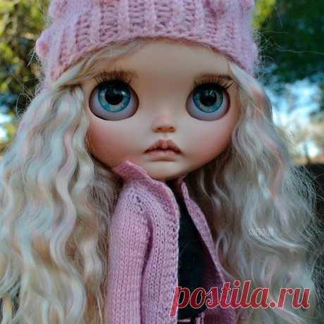 Skye loves pink and Walk through the forest 🌲
@dyatel_woody_rvs hat
#suedolls
#blytheoftheday #blythe #blytheneo
#blythedoll  #blythecustom 
#blytheooak #customblythe
#bigeyes  #blythestagram 
#dolloftheday #blythegram 
#ブライス #カスタムブライス 
#人形 #customdoll #ooak #takara 
#doll 
#instablythe #blythestagram 
#dollphotography #toyphotography
#toyartistry_elite #toptoyphotos
#neoblythe #ネオブライス