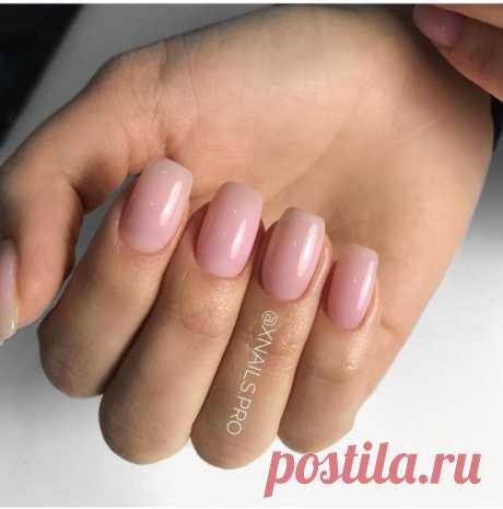 Маникюр Нюд (nude) – лидер в nail-индустрии | Xnails - студия маникюра в Санкт-Петербурге Маникюр в стиле в стиле Нюд (от англ. Nude — телесного цвета) остается в любимчиках у девушек долгое время, и 2018 год не станет исключением. Ненавязчивый, благородный, легкий и нежный маникюр – подходит для любого лука и мероприятия, будь это собеседование на работу или же первое свидание. Оттенки Nude не только визуально улучшают форму ногтей и удлиняют их, но …