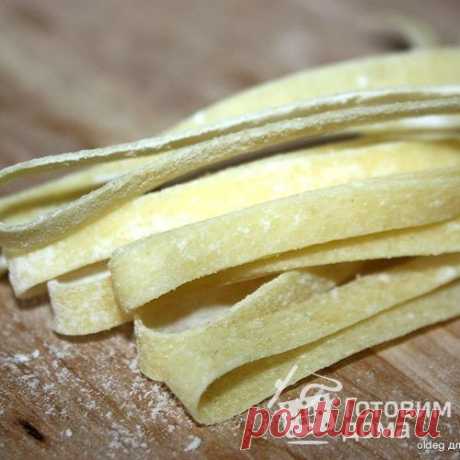 Домашняя итальянская паста (лапша) -  из манки и без яиц - Original Pasta secca. Эта паста не развариваются при варке благодаря высокому содержанию клейковины в манке.