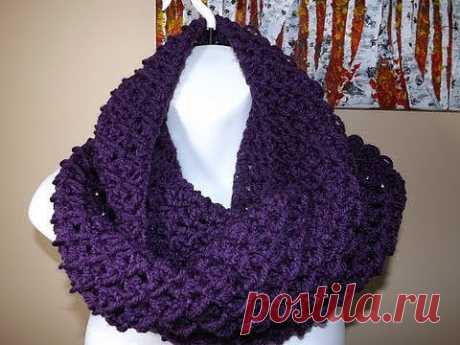 ▶ Crochet Circle or Infinity Scarf - YouTube