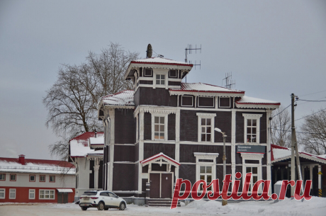 Роскошный деревянный вокзал в Боровичах, до которого ещё не добралась "реновация" РЖД: как он выглядит | Путешествия по городам и весям | Яндекс Дзен