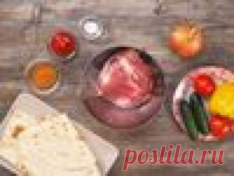 Шашлык из свинины с маринованным луком – пошаговый рецепт приготовления с фото