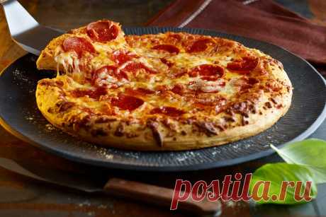 Пицца: простой и вкусный рецепт от шеф-повара IBIS |FOODIKA