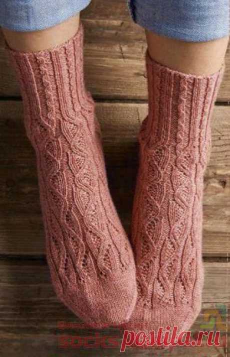 Вязаные носки «Tavia» | ВЯЗАНЫЕ НОСКИ