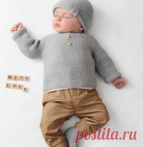 Комплект для новорожденного: шапочка, пинетки и кофточка спицами - Портал рукоделия и моды