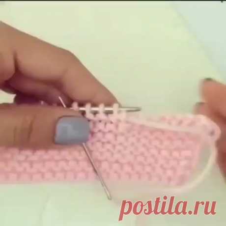 Сегодня полезный видео-урок от @malina_knitting_ 
Спасибо автору за урок
Текст автора
Очень крутой метод!
_____
Закрытие петель платочной вязки с помощью иглы. Получается эластичный край !