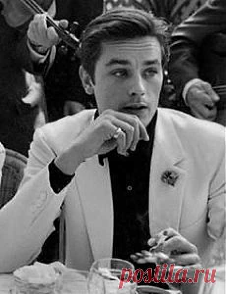 Alain Delon | Famous