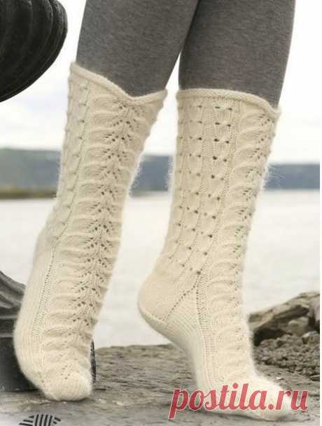 Простой способ вязания носков пятью чулочными спицами