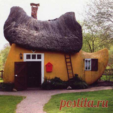 Shoe House, The Netherlands | The Best Travel Photos