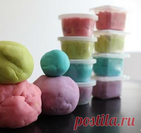 Самодельный Play Dough.