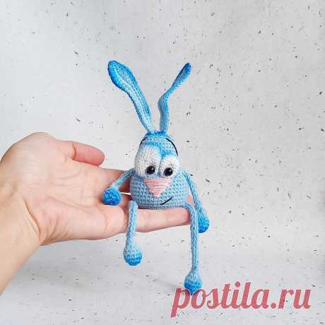 PDF Пучеглазик крючком. FREE crochet pattern; Аmigurumi toy patterns. Амигуруми схемы и описания на русском. Вязаные игрушки и поделки своими руками #amimore - зверюшки, зайка и котик, заяц с котом, зайчик, кролик, зайчонок, котёнок, крольчонок.