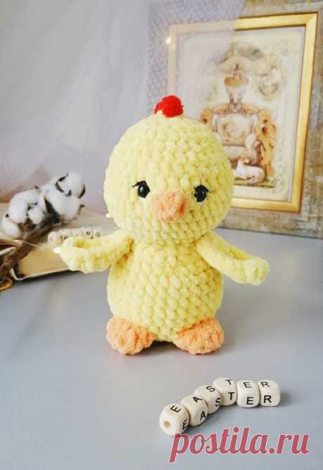 PDF Цыплёнок Пи крючком. FREE crochet pattern; Аmigurumi bird patterns. Амигуруми схемы и описания на русском. Вязаные игрушки и поделки своими руками #amimore - маленький цыпленок к Пасхе, плюшевые цыплята, пасхальный цыплёнок из плюшевой пряжи.