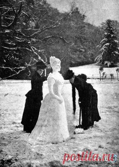 Таких снеговиков лепили дамы в конце 19-го века.