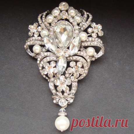 Vintage Style Wedding Bridal Brooch, Pearl and Crystal Bridal Sash Brooch…