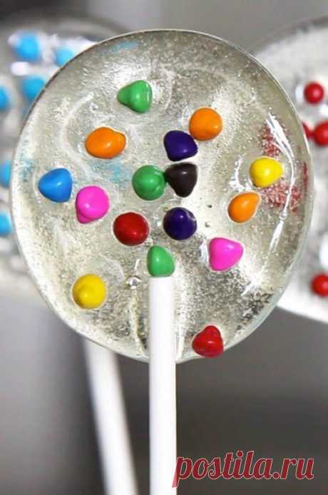 17 Easy DIY Homemade Lollipop Recipes