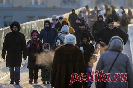 Москвичей предупредили о сильных заморозках. В Москве ночью на понедельник, 22 января, похолодает до отметок минус 18-23 градусов. Днем ожидается минус 9-13 градусов. Ночью в субботу, 20 января, ожидается минус 9-11 градусов, днем потеплеет до минус 5–7 градусов. В ночь на воскресенье, 21 января, температура составит минус 10–15 градусов.