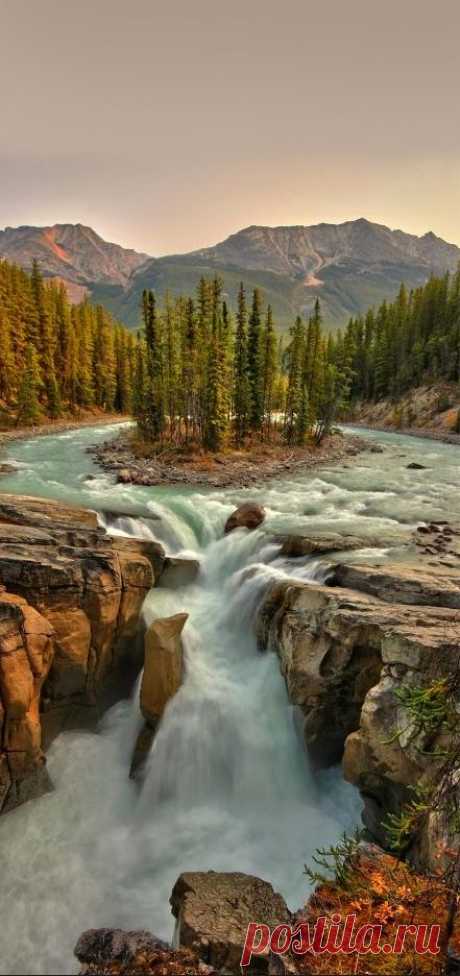 Sunwapta Falls, Jasper National Park, Canada  |  Pinterest • Всемирный каталог идей