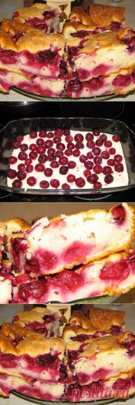 Как приготовить быстрый пирог с замороженными ягодами. - рецепт, ингридиенты и фотографии