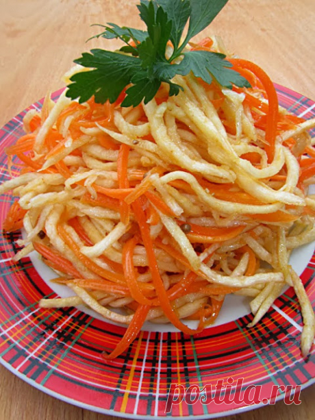 Постигая искусство кулинарии... : Морковь с сельдереем по-корейски